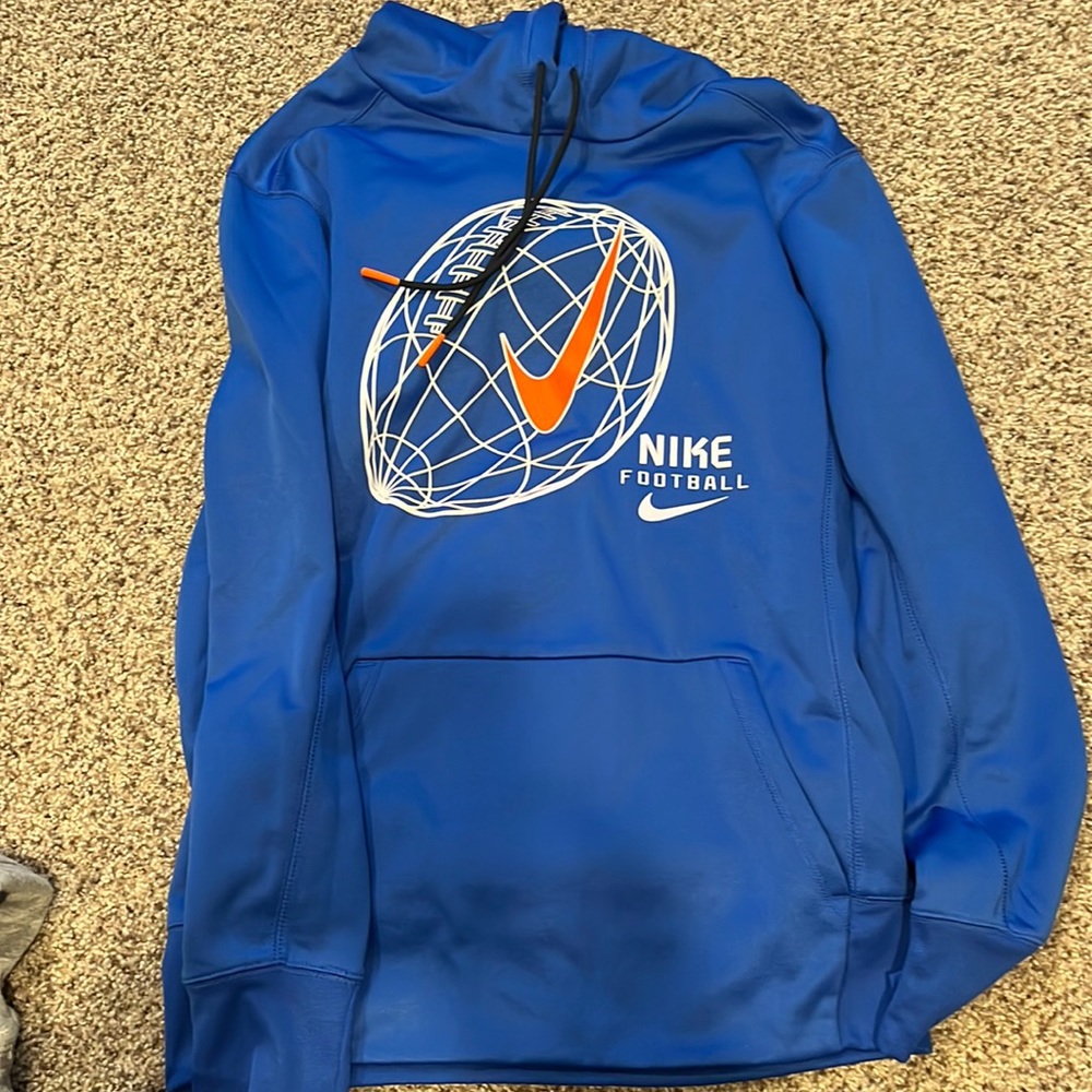 NWOT nike sweatshirt